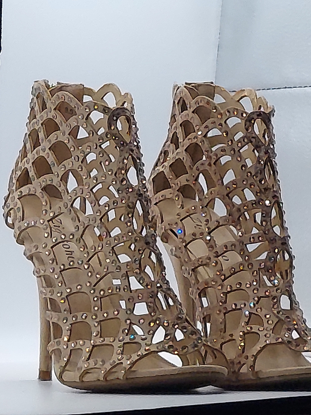 Zigi Soho Beige 8.5 Cutout Rhinestone High Heel Booties